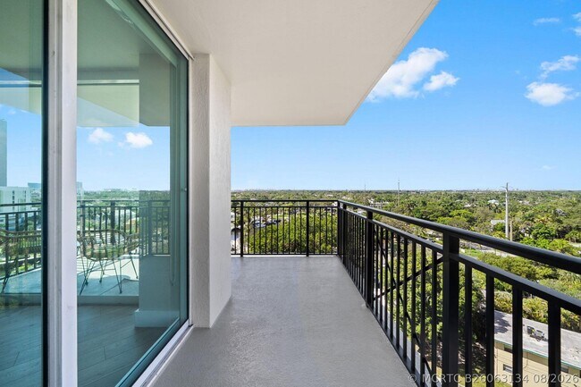 Building Photo - 600 W Las Olas Blvd