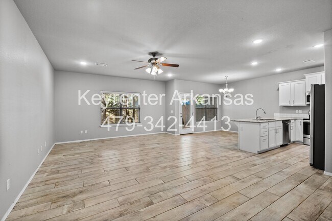 Building Photo - 1225 N Sicily Ln