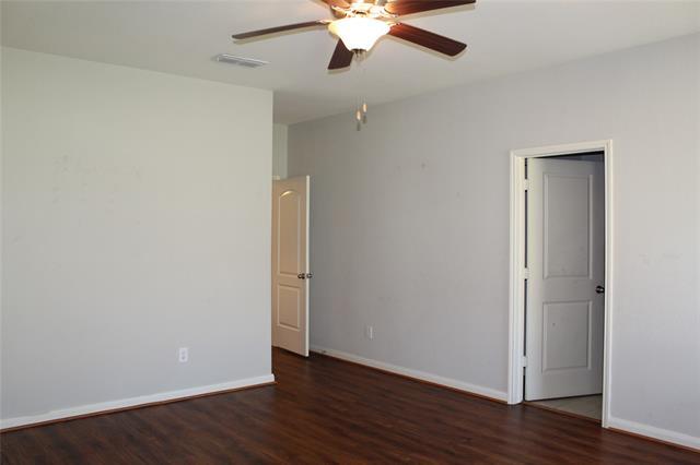 Building Photo - 4829 Beaver Creek Ave