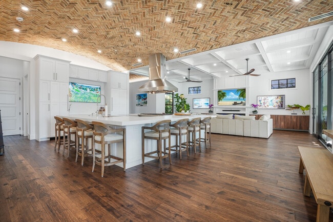 Building Photo - 19471 Harbor Rd S