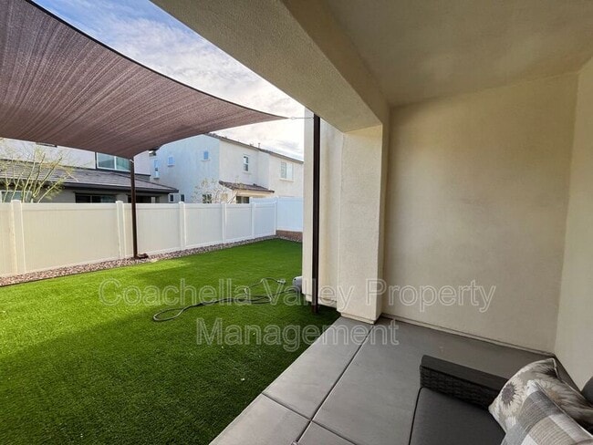 Building Photo - 76279 Cambridge Dr