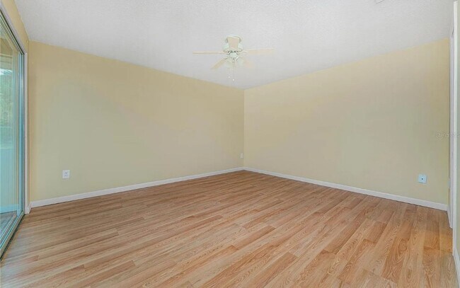 Building Photo - Charming 2 Bedroom, 2 Bath Home in Port Ch...