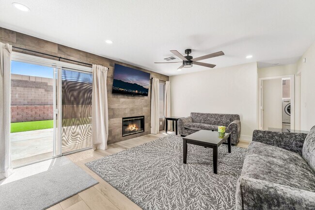 Building Photo - 104 Appian Way