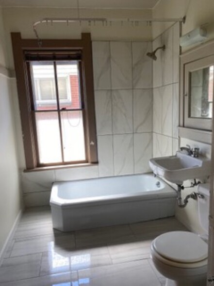 2nd full bathroom - 3287 N Oakland Ave