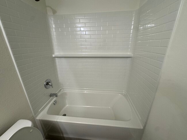 Building Photo - 27101 N Twin Lakes Dr