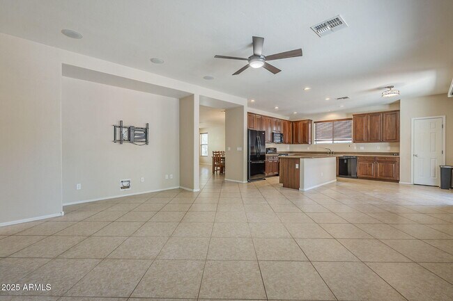 Building Photo - 3484 E Gary Way