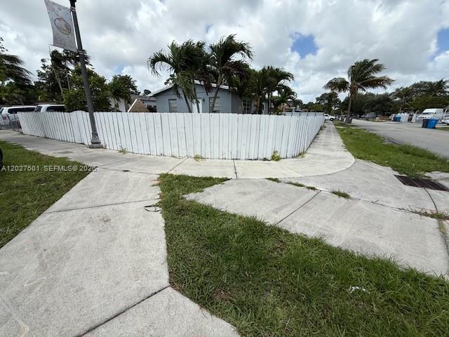 Building Photo - 3700 SW 56th Ave