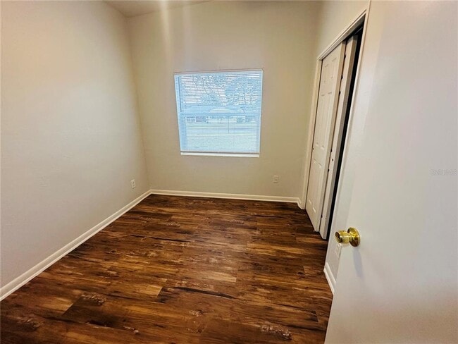 Building Photo - 6033 Balboa Dr