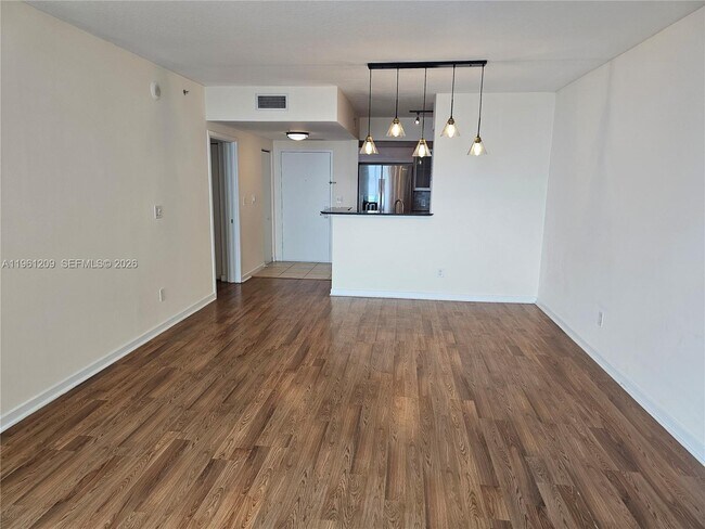 Building Photo - 325 S Biscayne Blvd