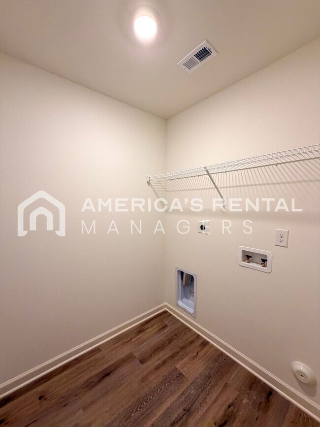 Building Photo - Spacious Two-Story Living at Doss Ferry in Kimberly, AL - Available NOW! DEPOSIT PENDING!!