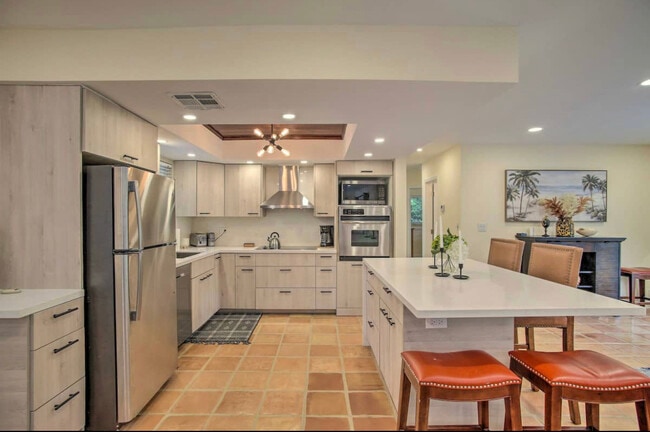 Building Photo - 2169 Imperial Point Dr