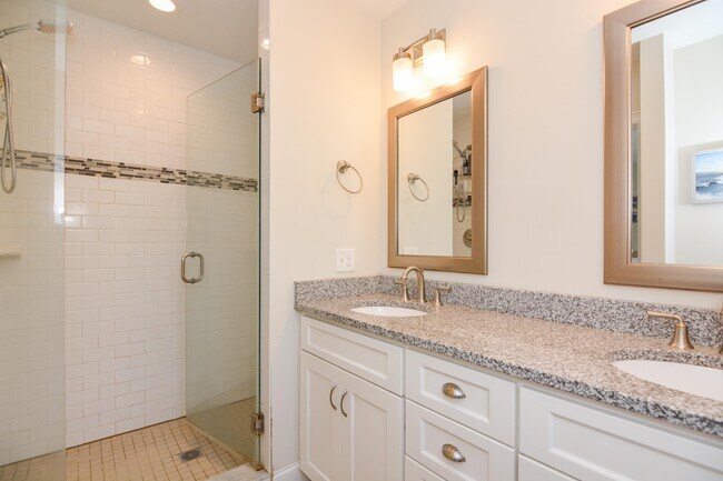 Building Photo - 34 Acadia Ln