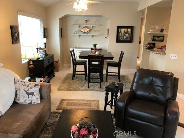 Building Photo - 57 Brisa Del Lago