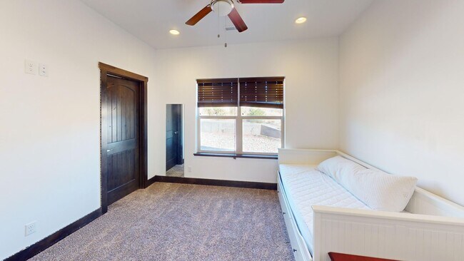 Building Photo - Partially Furnished Home