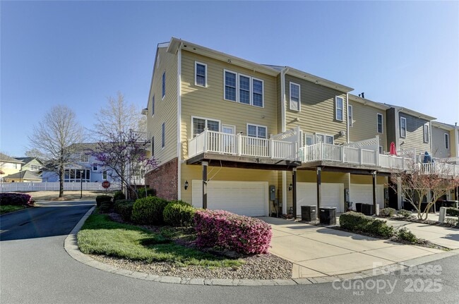 Building Photo - 562 6th Baxter Crossing