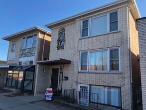 Building Photo - 4211 W 63rd St