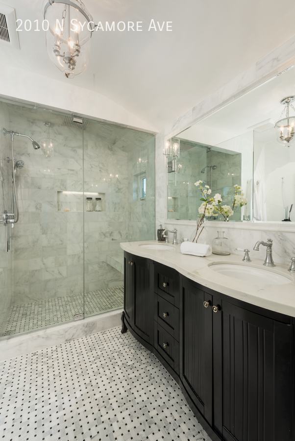 Building Photo - 2010 N Sycamore Ave