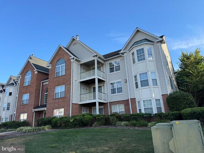 Building Photo - 6900 St Ignatius Dr