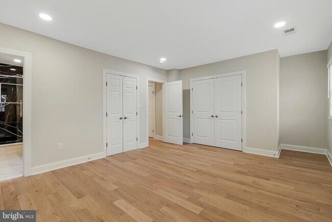 Building Photo - 1350 Sheridan St NW