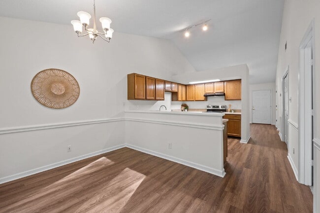 Building Photo - 67 Crystal Oaks Ct