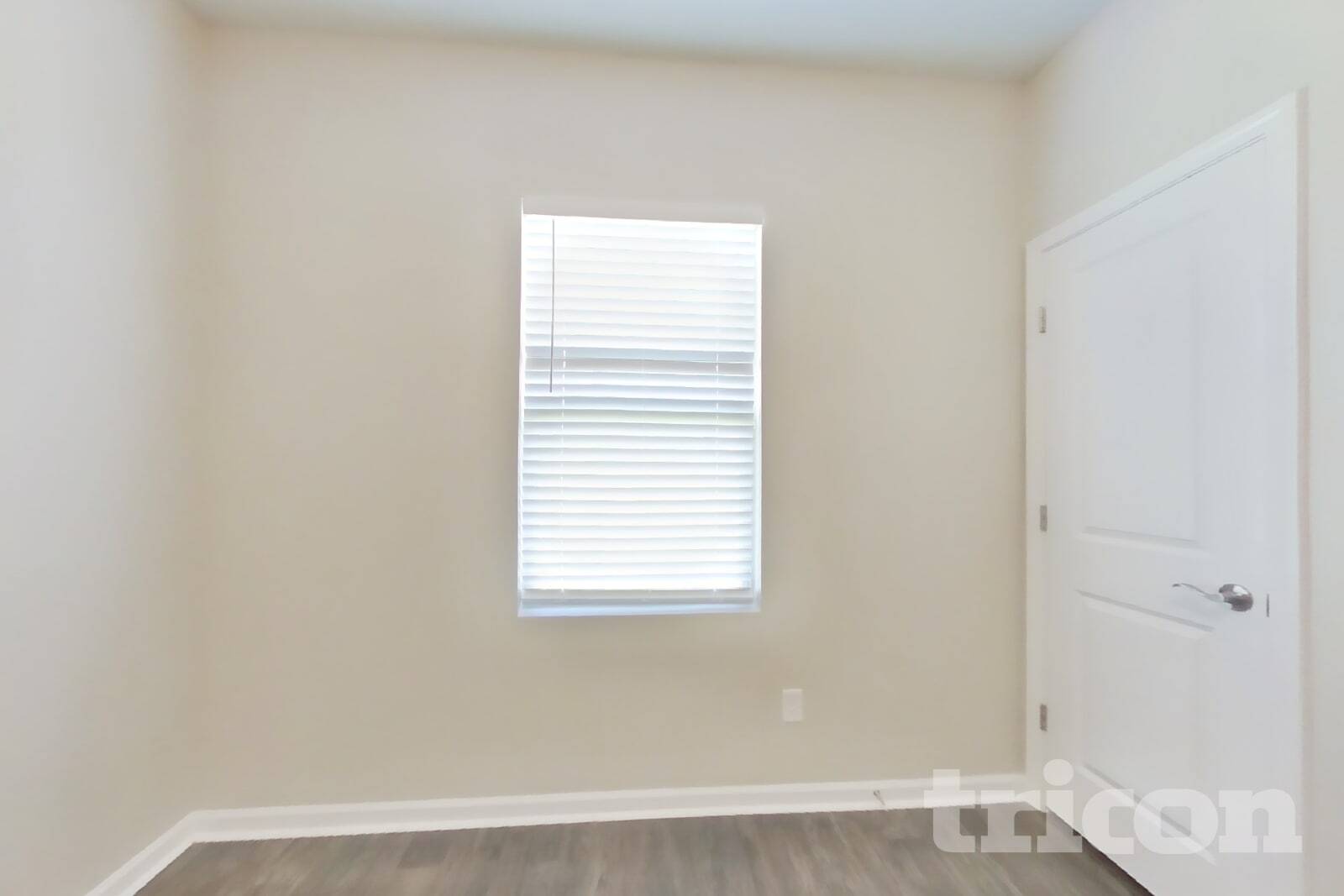 Building Photo - 1035 Lonergan Cir
