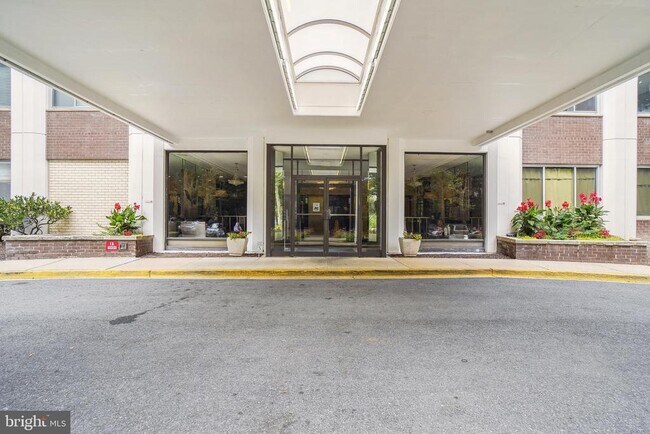 Building Photo - 11801 Rockville Pike