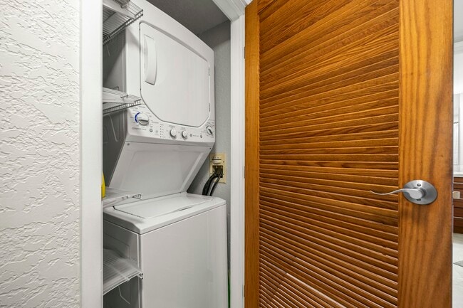 Building Photo - 300 Wai Nani Way