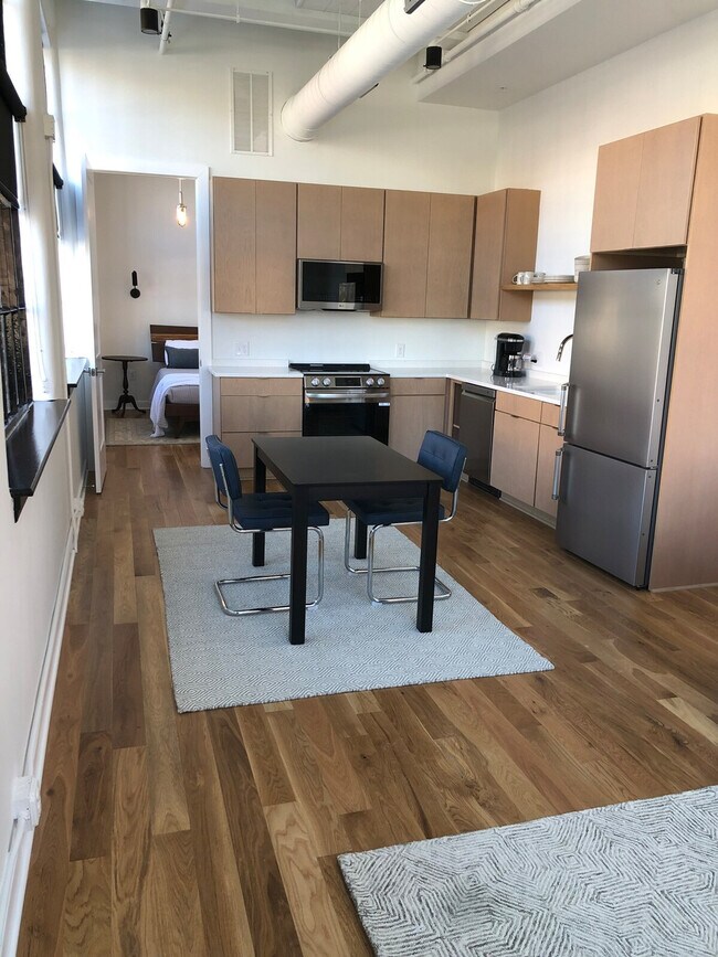 Building Photo - 2201 VA-5