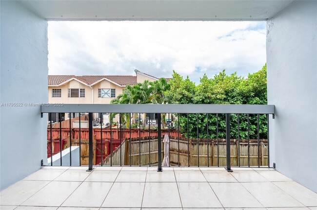 Building Photo - 13870 SW 62nd St