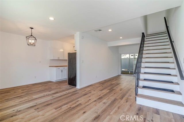 Building Photo - 15243 Valleyheart Dr