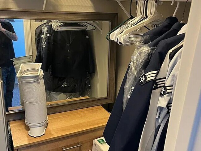 Building Photo - 5492 Hammond Dr