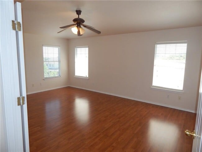 Building Photo - 10909 N Canoa Hills Trail