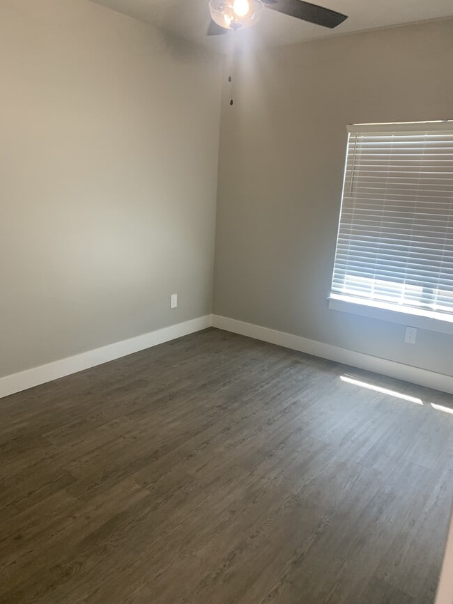 Building Photo - 13602 W Hunters View Ct