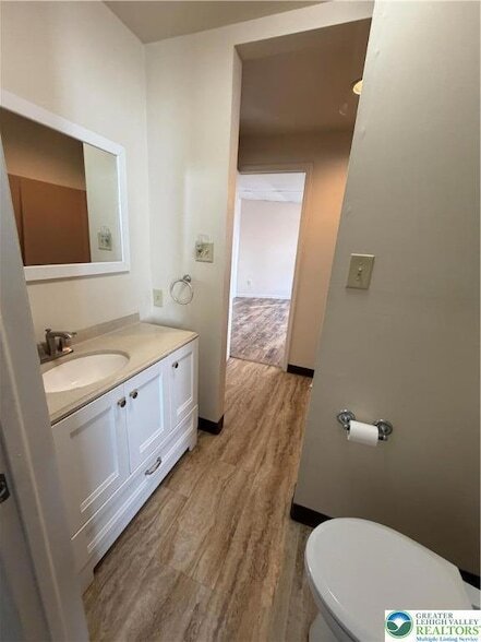 Building Photo - 100 W Main St