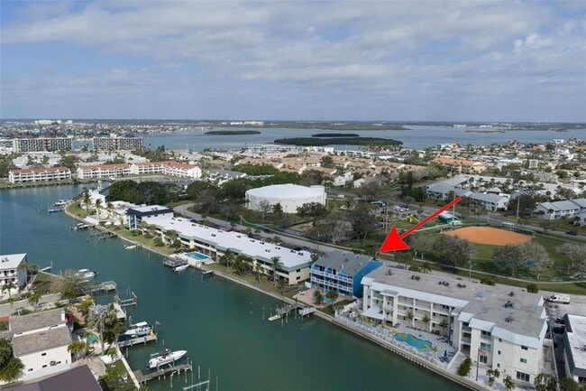 Building Photo - 11820 Capri Cir S