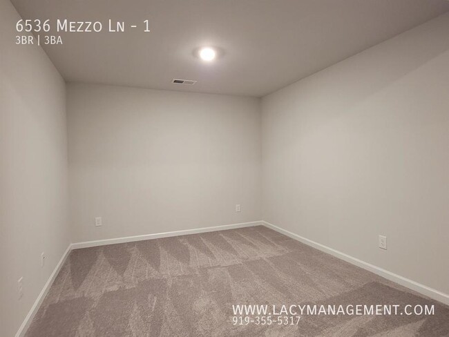 Building Photo - 6536 Mezzo Ln