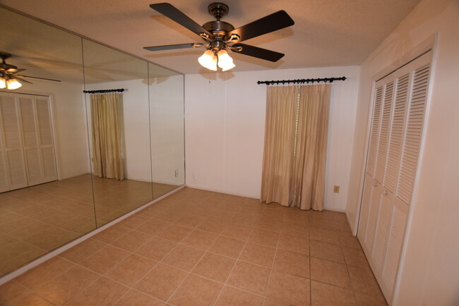 Building Photo - 2 Bedroom, 2 Bath Condo at 4625 Cason Cove...