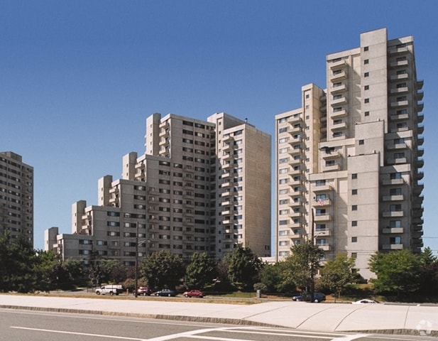 Building Photo - BLU Revere