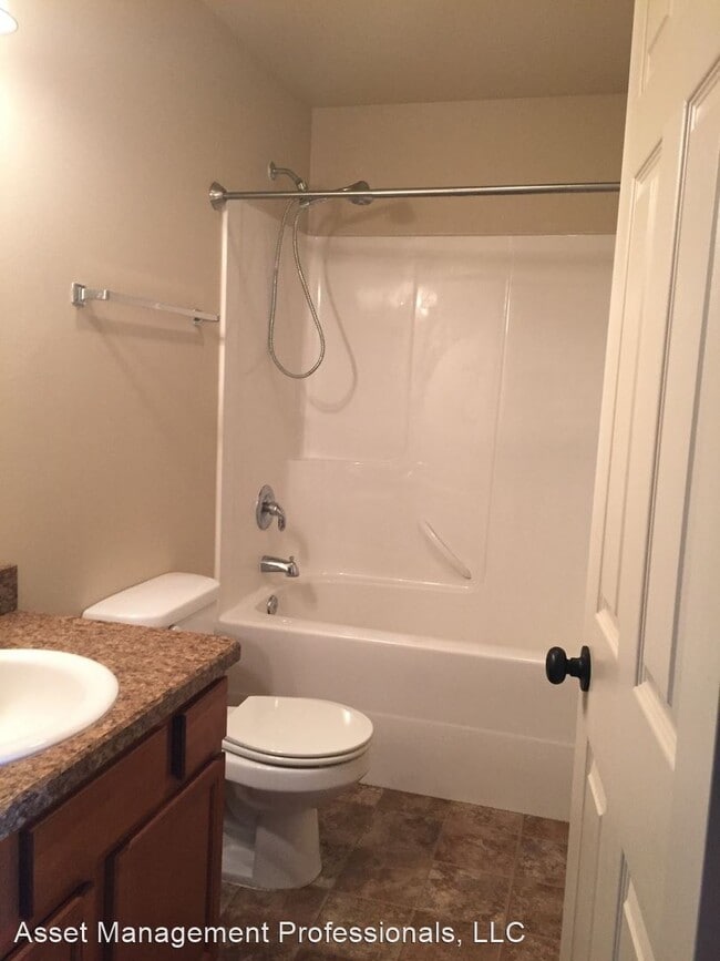 Building Photo - 710-714 Pebble Beach Rd