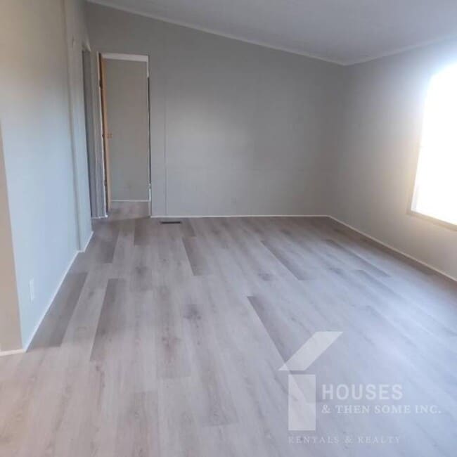 Building Photo - 1418 Anderson Ridge Rd