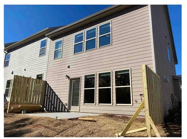 Building Photo - 1372 Elderwood Way