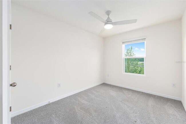 Building Photo - 8247 SW 67th Ave