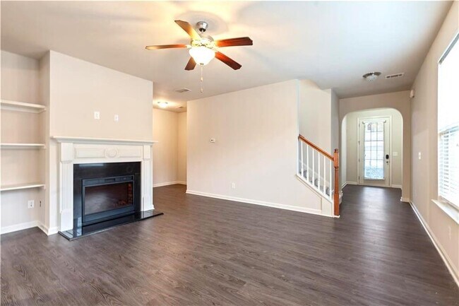 Building Photo - 3879 Brockenhurst Dr