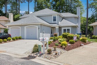 Building Photo - Gorgeous Home Ready for Move In