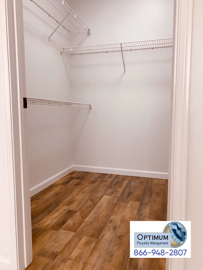 Building Photo - Beautiful 4 Bedroom, 2 Bathroom Single-Family Home in the Heart of Adelanto