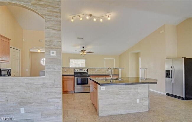 Building Photo - 1729 NE 21st St