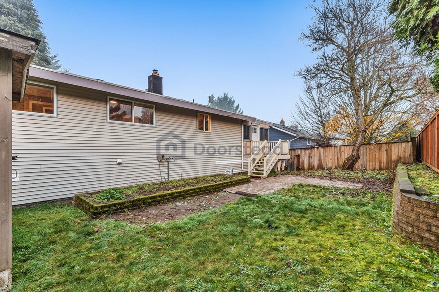 Building Photo - 4103 NE 2nd Pl