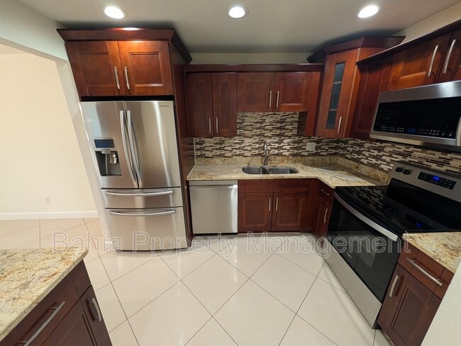Building Photo - 7512 Dolonita Dr