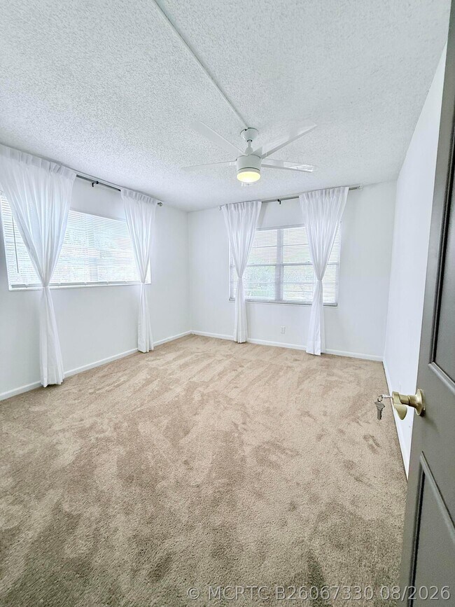 Building Photo - 9774 Glades Rd