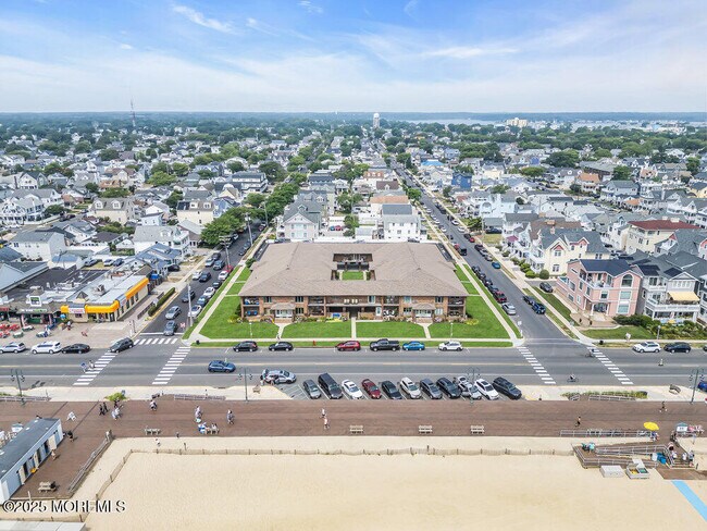 Building Photo - 1501 Ocean Ave N